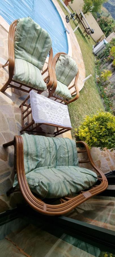 Bungalow Des Pensees Piscine Chauffee 28° Saint-Denis Zewnętrze zdjęcie